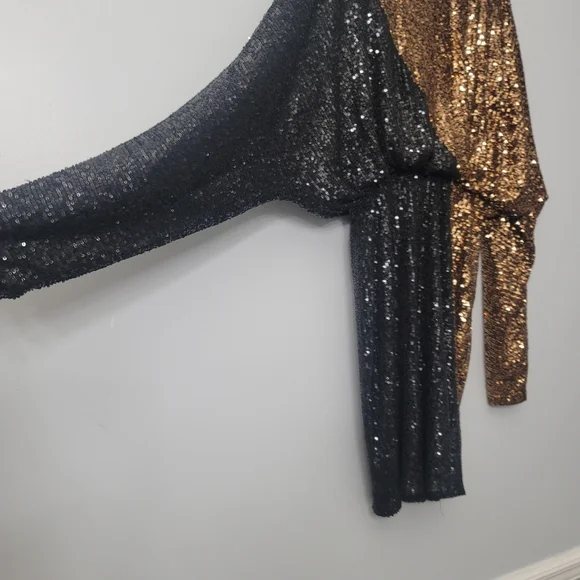 Belle BadgleyMischkaHayes Combo Sequin Color Block Crew Neck Blouson Long Sleeve - Picture 5 of 10